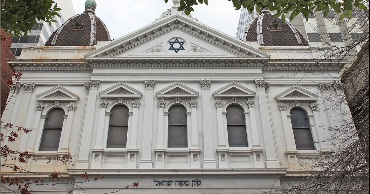 Australia police charge man over alleged arson on Melbourne synagogue