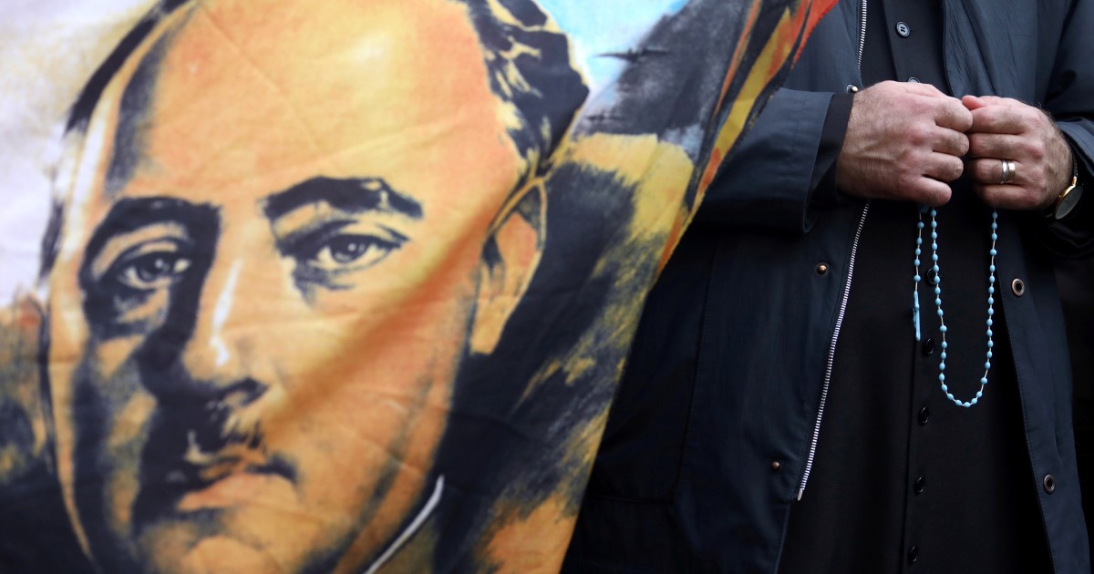 Spain proposes declassifying secret Franco era files