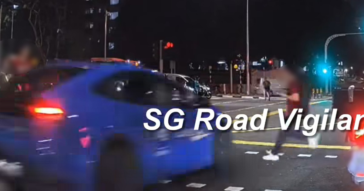 'Count his lucky stars': Youth struck by taxi while dashing across Yio Chu Kang Road, netizens react