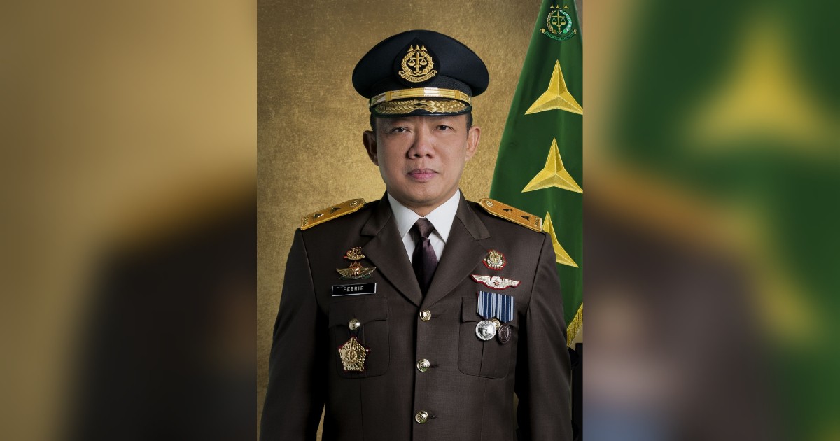 Top Indonesian prosecutor resigns amid corruption probe