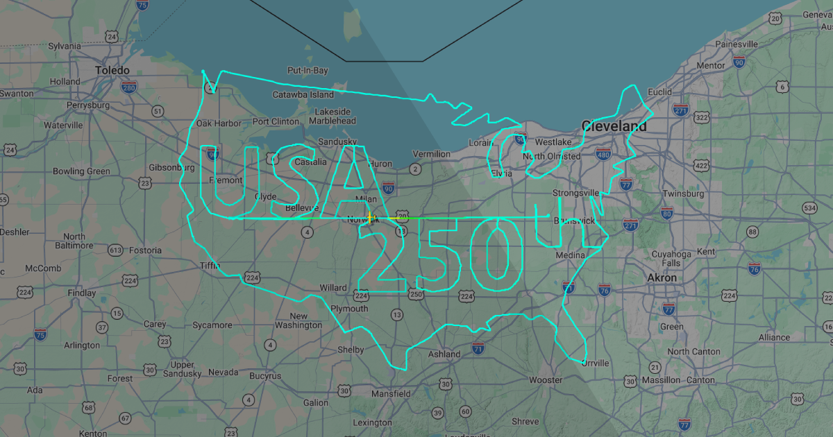 Pilot in Ohio spends 6 hours 'drawing' map of US using flight path to celebrate country's 250th anniversary