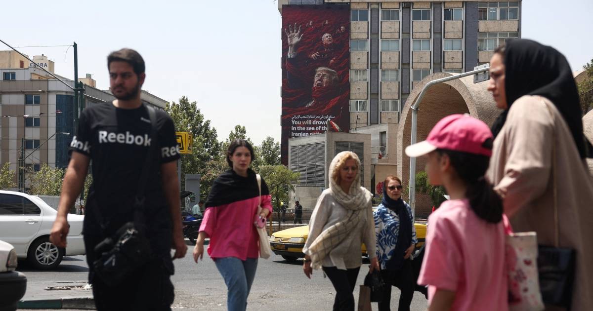 Iran says it will halt strikes as long as US bombing pause holds