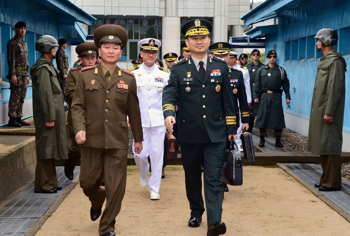 North, South Korea hold military talks amid US plan to stop drills