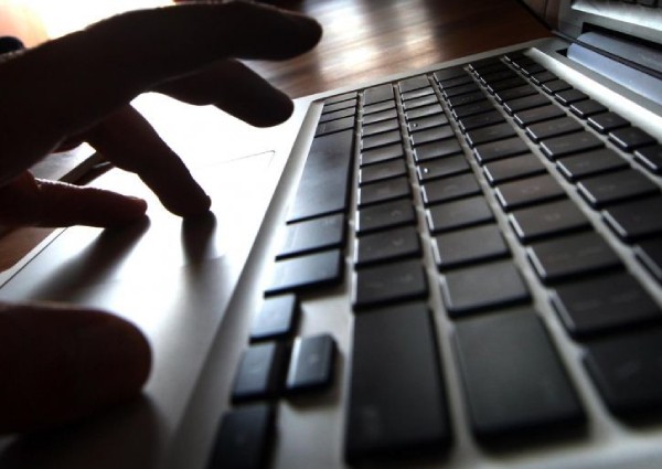 China blocks websites, internet accounts in new cleanup campaign
