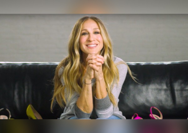 Sarah Jessica Parker is offering a New York shoe shopping trip for two