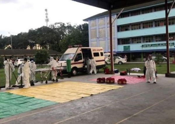 15 students in Pasir Gudang suffer breathing difficulties possibly due to toxic gas: Malaysian health minister