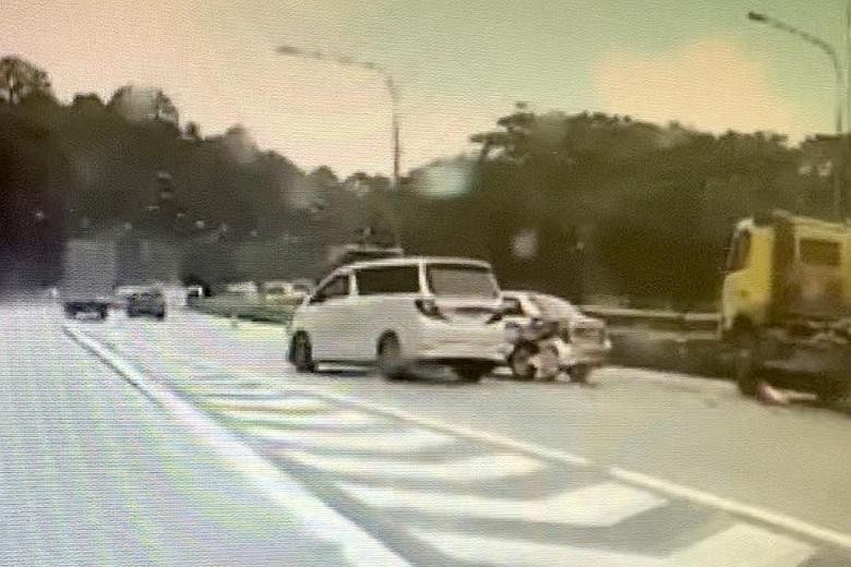 8 taken to hospital in PIE crashes