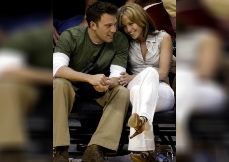 Jennifer Lopez and Ben Affleck pictured kissing as 'Bennifer' returns