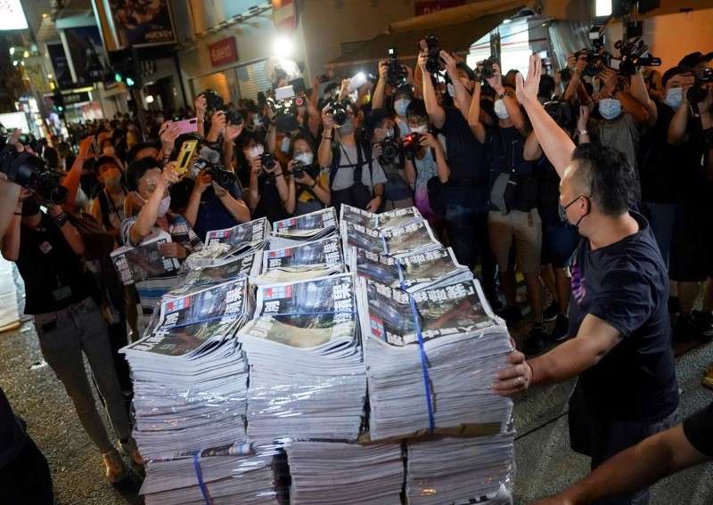Hong Kong police arrest former Apple Daily journalist at airport: Media