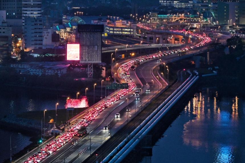 Travelling to Malaysia? Traffic at land checkpoints to remain heavy throughout June holidays: ICA