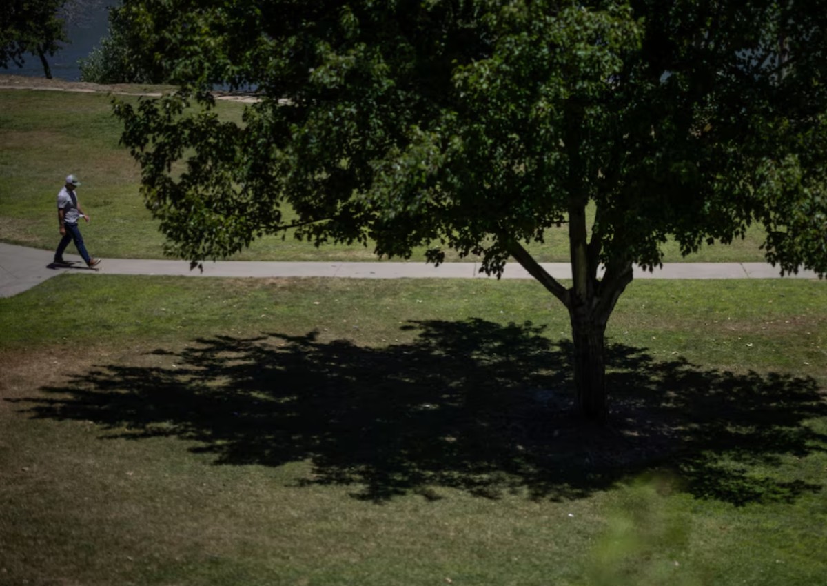 US Southwest sizzles under heat dome in an ominous prelude to summer