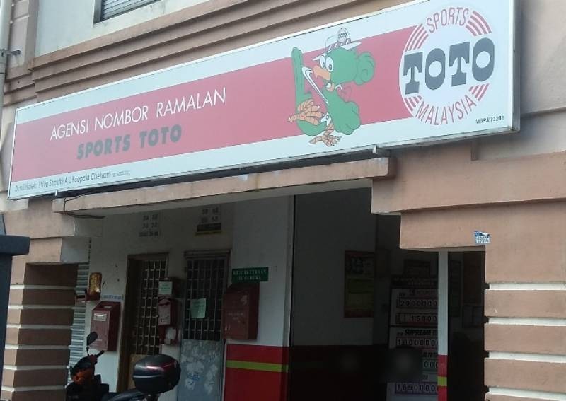 Handyman in Malaysia wins $3m jackpot after betting on bosses' car plate numbers