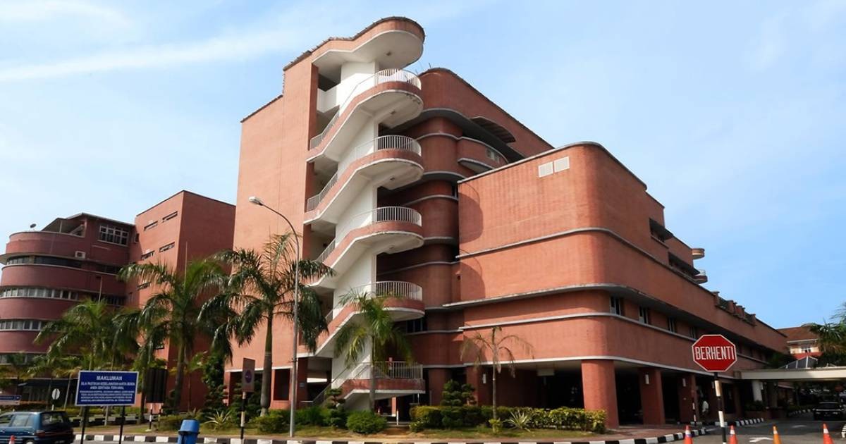 Woman arrested after allegedly throwing newborn from 10th floor of JB flat