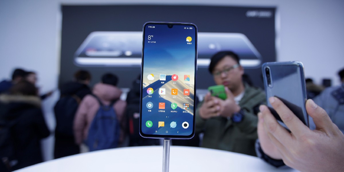 Global smartphone market faces record annual decline as chip crunch worsens