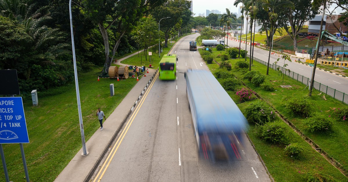 New bus lane along Woodlands Road to improve traffic flow leading to Woodlands Checkpoint