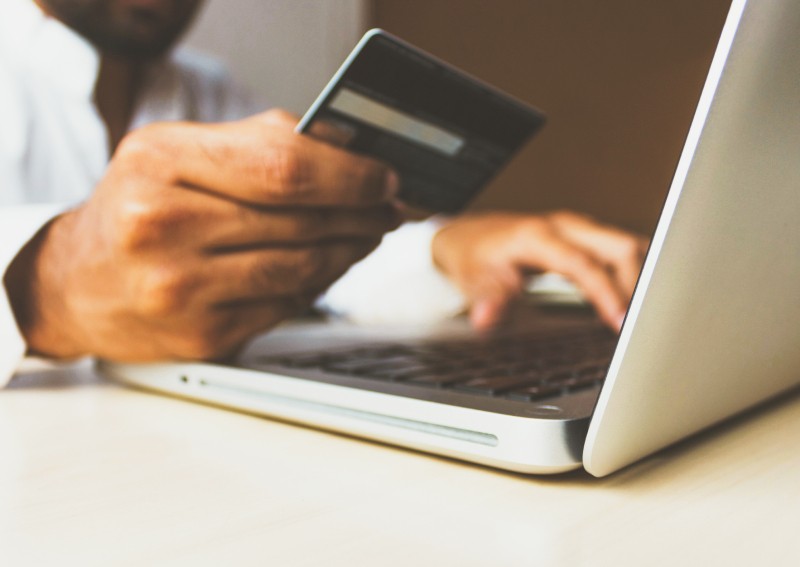 Love to shop online? Get rewarded for it with these 5 apps