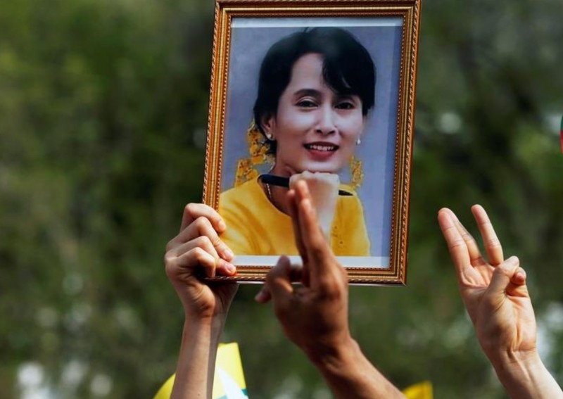 Myanmar junta says Suu Kyi accepted illegal payments of $804k, plus gold