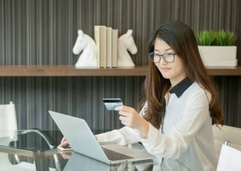 Best credit cards for paying insurance premiums in Singapore 2022