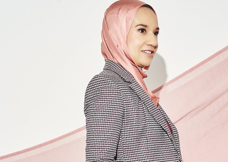 She's a doctor at Raffles Medical, a mother of 4 and a breath of fresh, inspiring air on TikTok