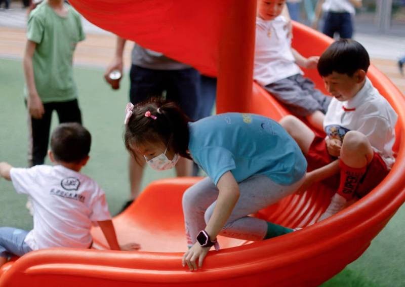 ‘Are women just machines?’ Chinese web users turned off by proposals to raise birth rate