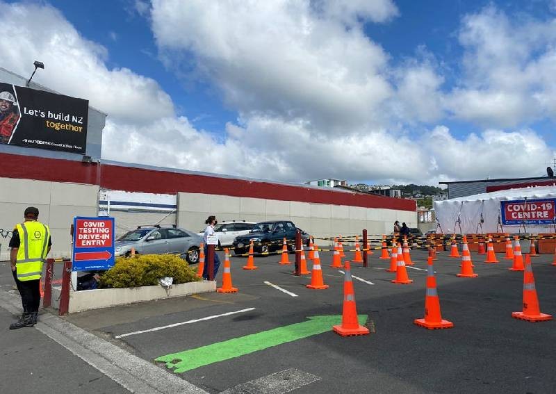 As Omicron surges, New Zealand's businesses want Covid bubble burst