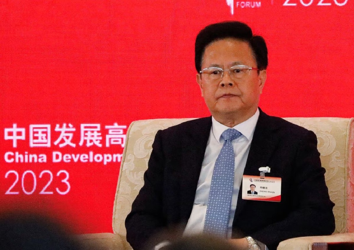 China urges Apple to strengthen data security