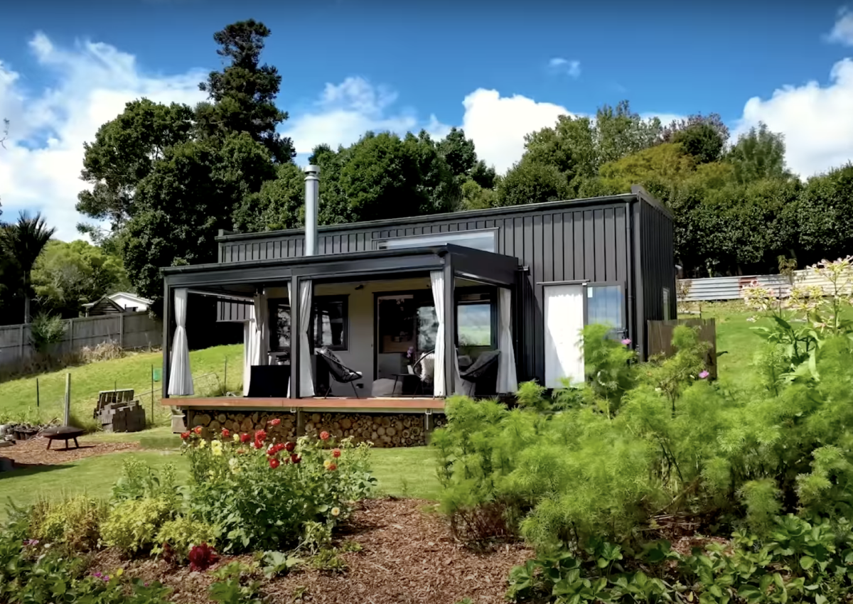 Singaporean lives in a tiny house in New Zealand, calls it his 'little retreat'