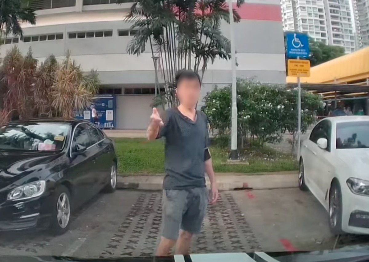 'Human but pretends to be tissue paper': Man flamed for physically chope-ing Ang Mo Kio parking lot