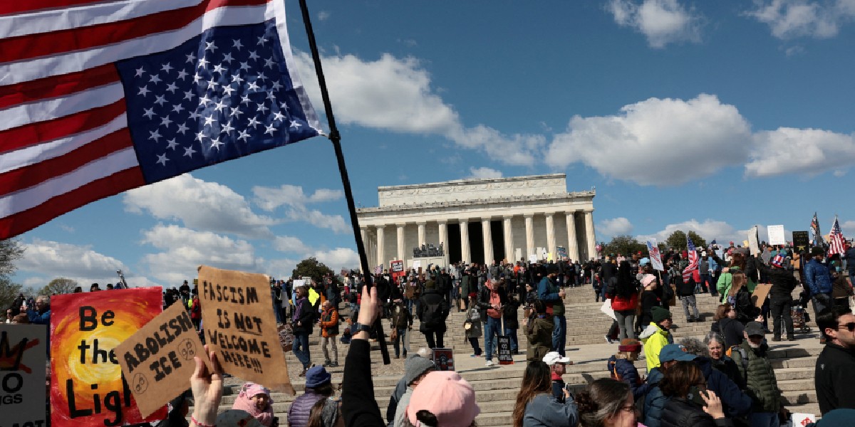 Anti-Trump 'No Kings' rallies pop up in thousands of US cities