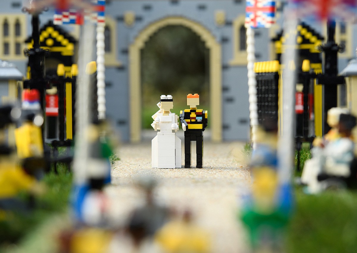 Lego builds miniature Windsor castle to celebrate royal wedding