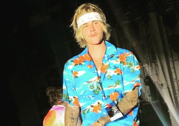 Struggling Justin Bieber asks fans to pray for him