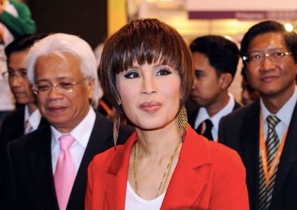 Thai princess apologises after being disqualified from PM run
