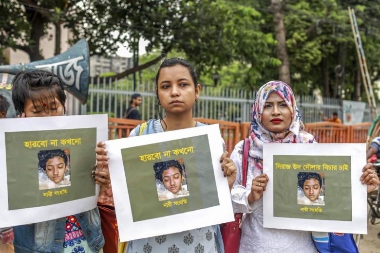 Bangladesh girl burned to death on teacher's order: Police