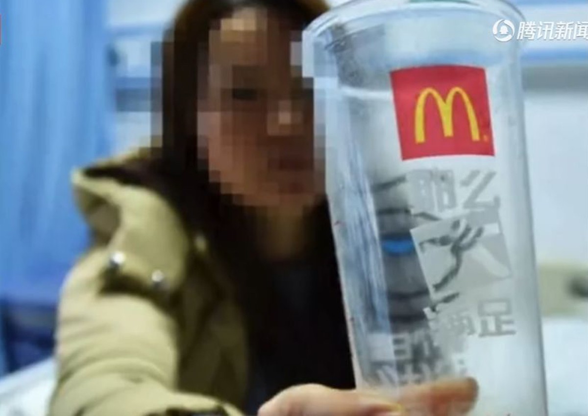 'Disinfectant-flavour' bubble tea: Chinese woman suffers chemical burns