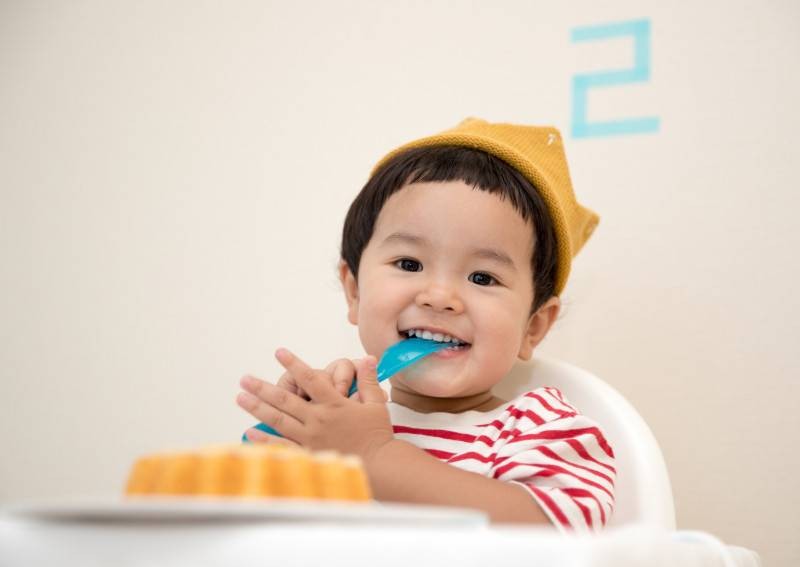 7 FAQs about introducing solids to your baby: What parents should know