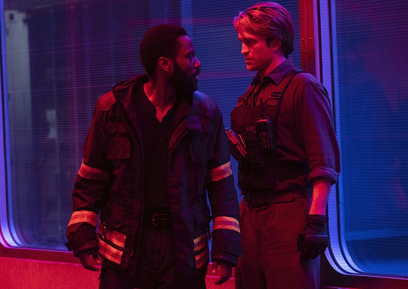 Christopher Nolan is going to screen an entire movie for free... in Fortnite