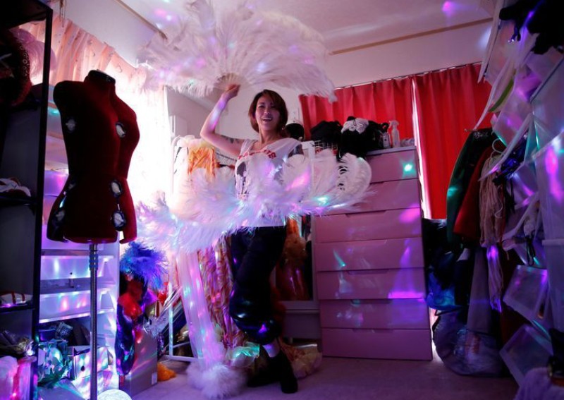 Japan's coronavirus lockdown strips exotic dancer of her savings