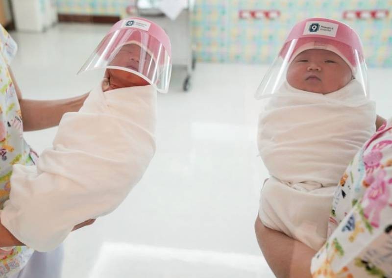 Masks can be dangerous for kids under 2, face shields a safer option say experts