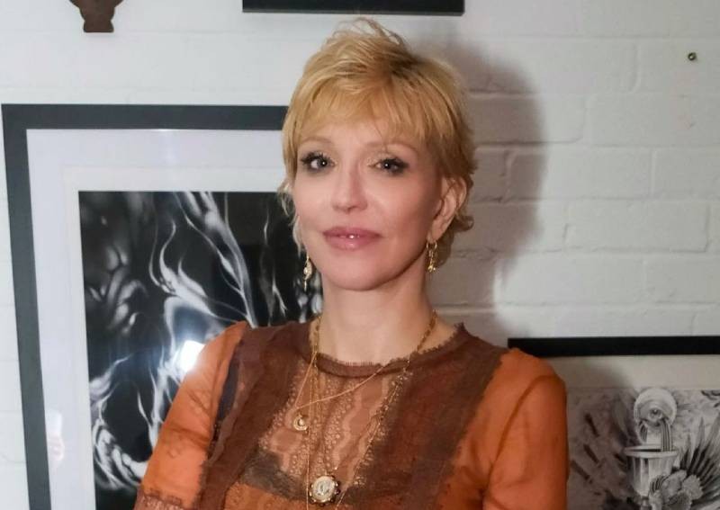 Courtney Love recalls how Johnny Depp saved her and her daughter's life