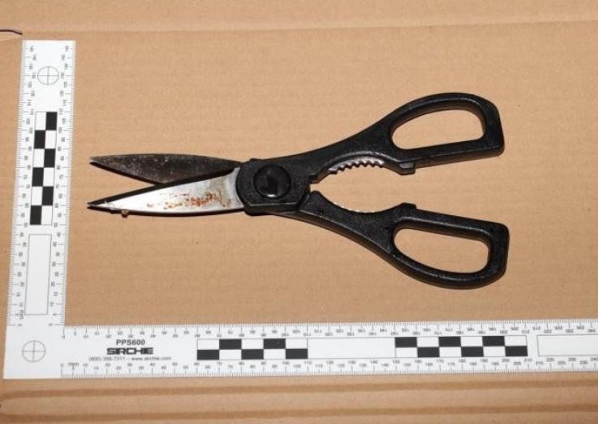 3 years' jail for man who abducted ex-girlfriend and stabbed her with scissors