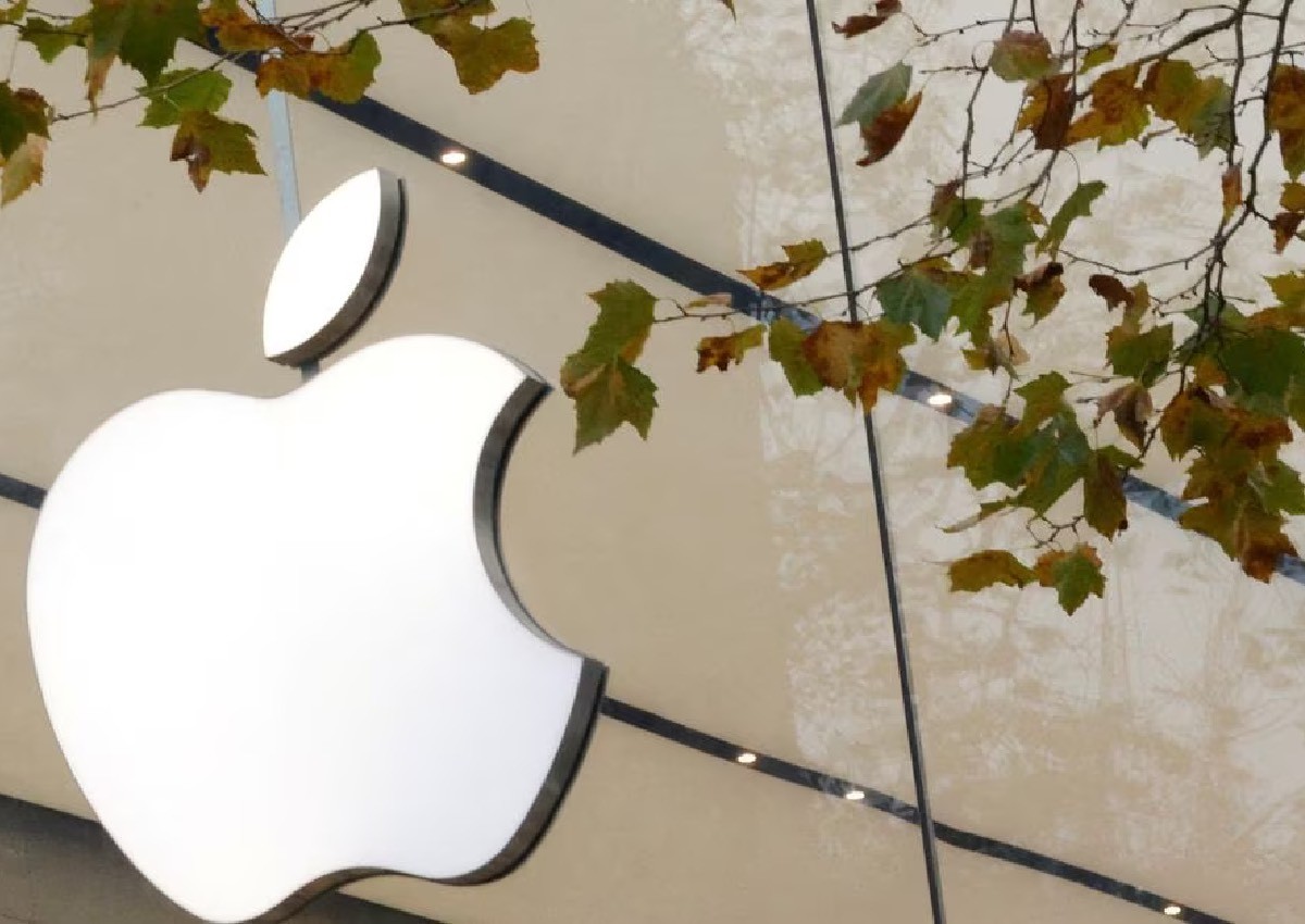 Apple fights $2.7 billion London lawsuit for 'throttling' millions of iPhones