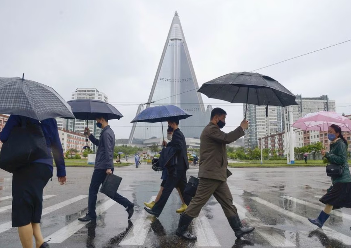 North Korea defectors prompted to flee by strict Covid controls, South Korea spy agency says