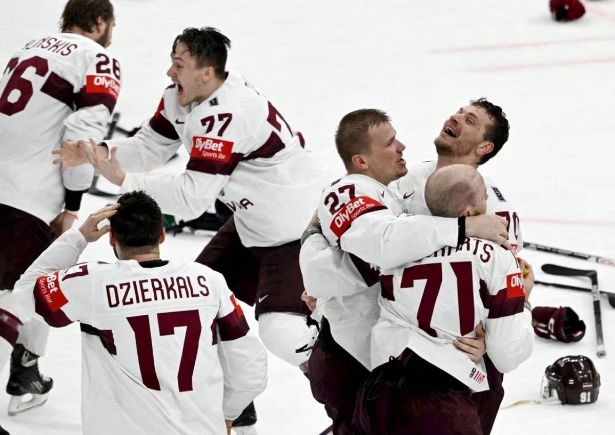 Latvians awake to surprise holiday after epic ice hockey result