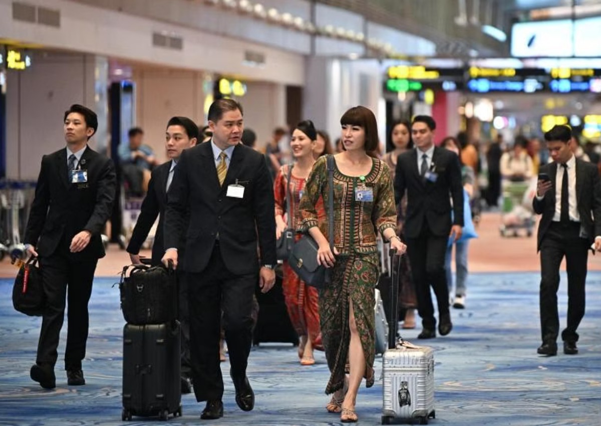 'We're stressed and fatigued': New safety measures take toll on some SIA crew members