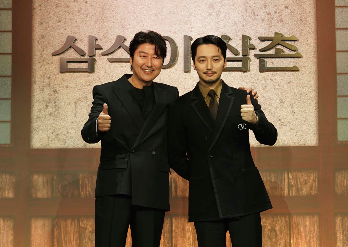  'If I get the best newcomer award I'll be very happy': Jokes abound as Parasite star Song Kang-ho does 1st drama series in 30 years