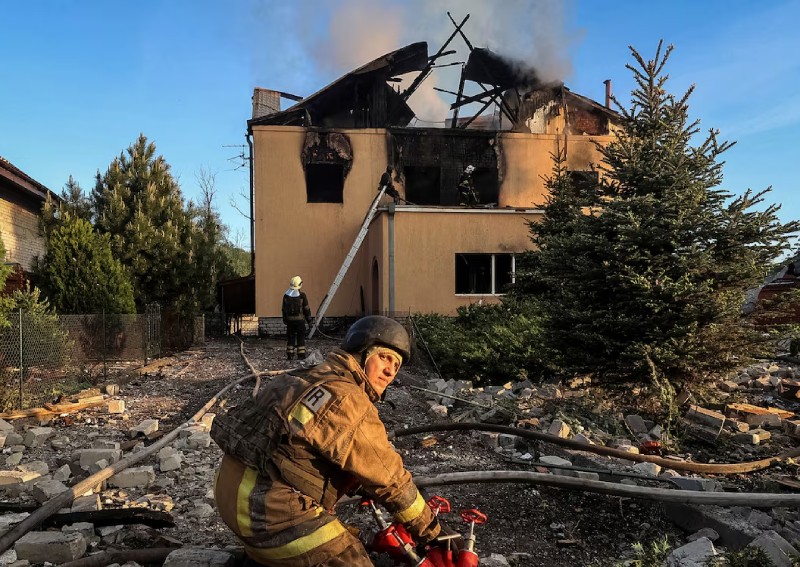 Ukraine ground force commander expects Russian push ahead of arms supplies