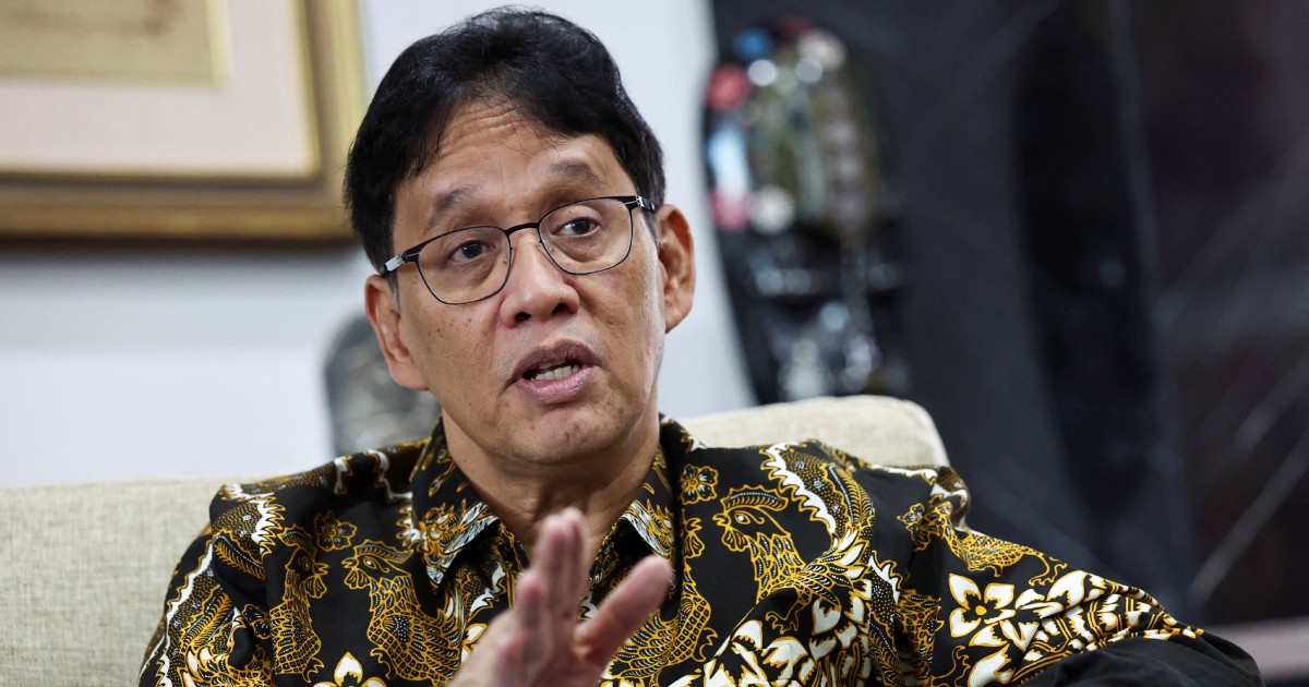 Indonesia probes Musim Mas, Wilmar for 'under-invoicing' of exports, finance minister says