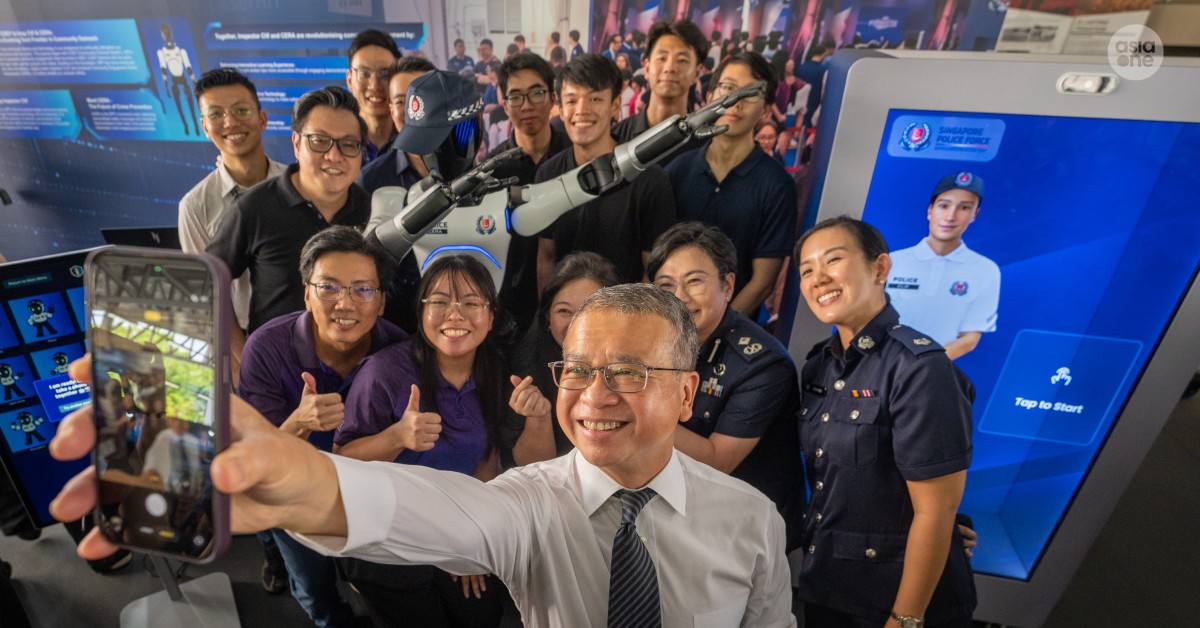 Fast response drones, humanoid robots, AI to identify traffic violations: Police unveil new tech