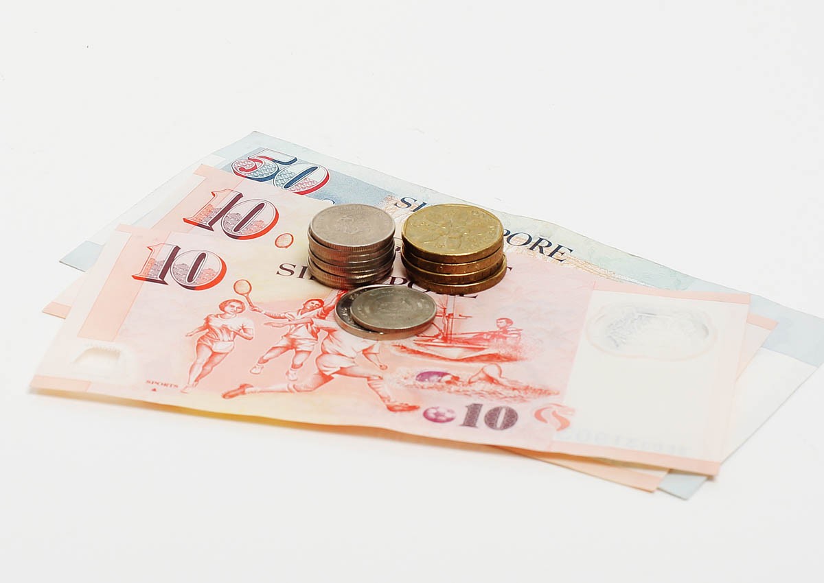 Woman allegedly duped victim of $130k, claiming money needed for Lee Kuan Yew