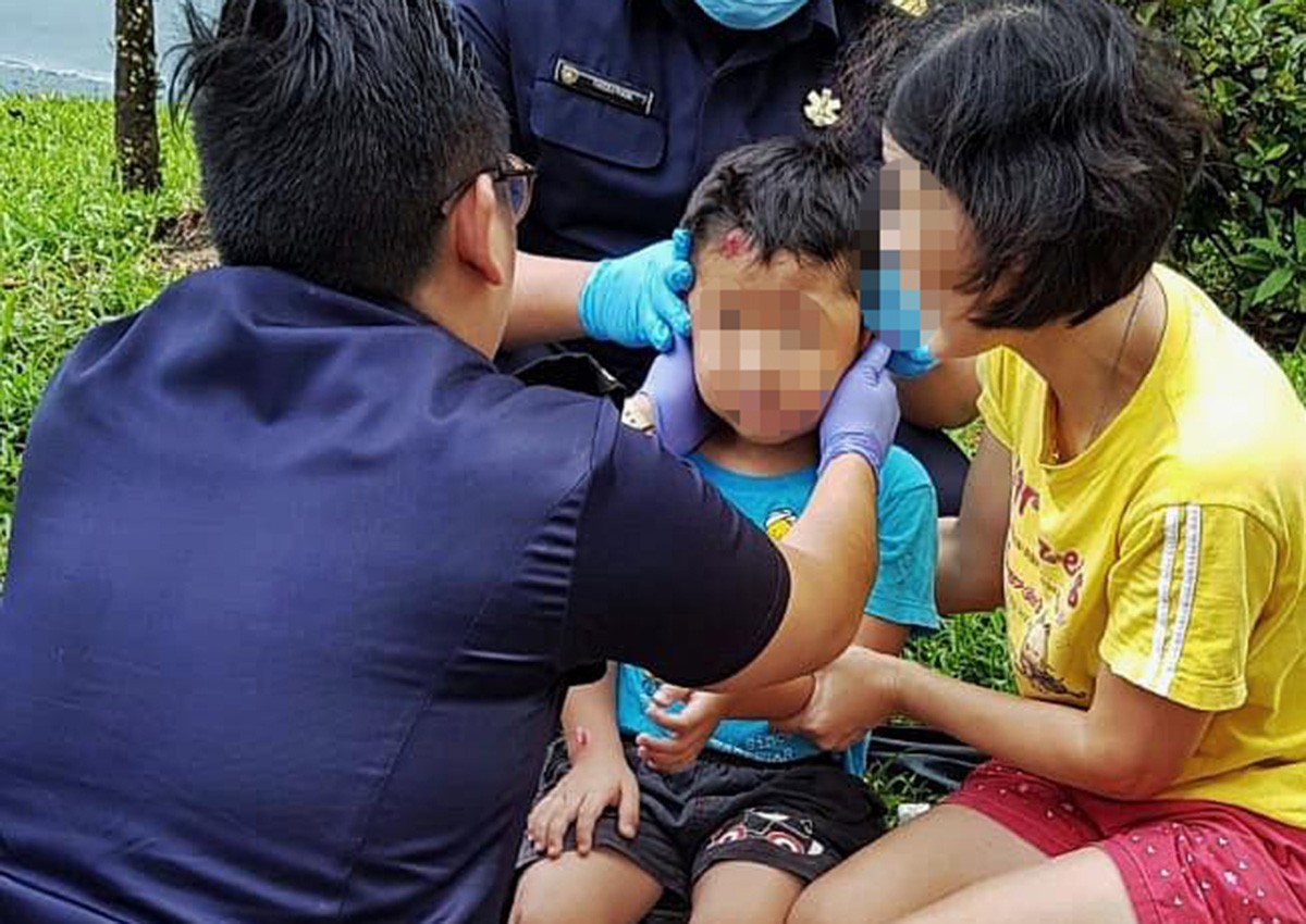 Boy, 4, taken to hospital after accident with taxi in Toa Payoh